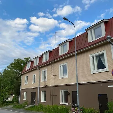 Apartamento Unique Wood House Apartment, Free Parking *