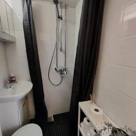 Unique Wood House Apartment, Free Parking, 2 Bikes Available * Turku